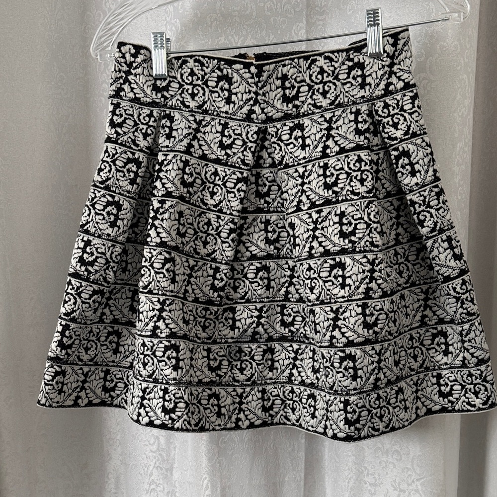 ENDLESS ROSE  TAPESTRY MINI SKIRT SZ: M